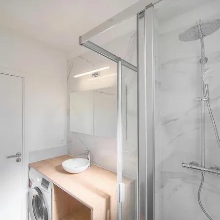 Apartman Elegant Terrasse- Proche Plages Et Croisette A0b206 Cannes